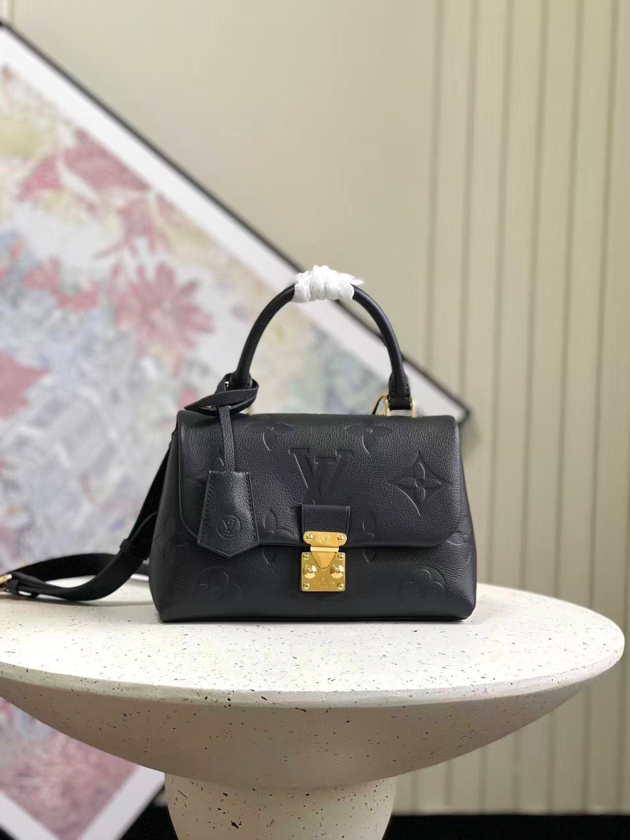 MADELEINE_BB_Black_Product_Shot_ (2)