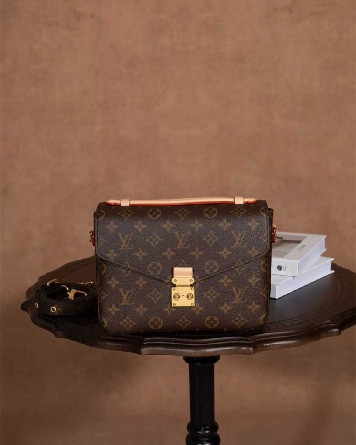 All Bags, Shoulder Bags, Classic Collection