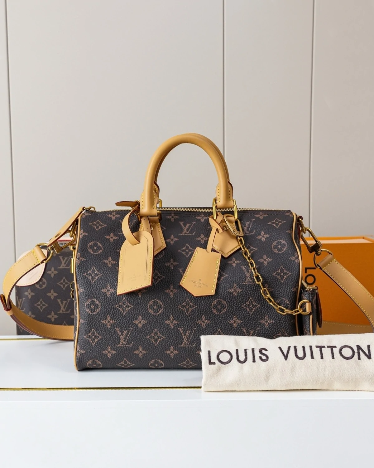 Speedy P9 Bandoulière 30