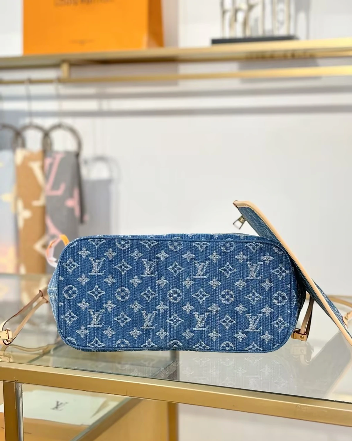 Neverfull MM “Denim Blue” (7) Neverfull MM “Denim Blue”